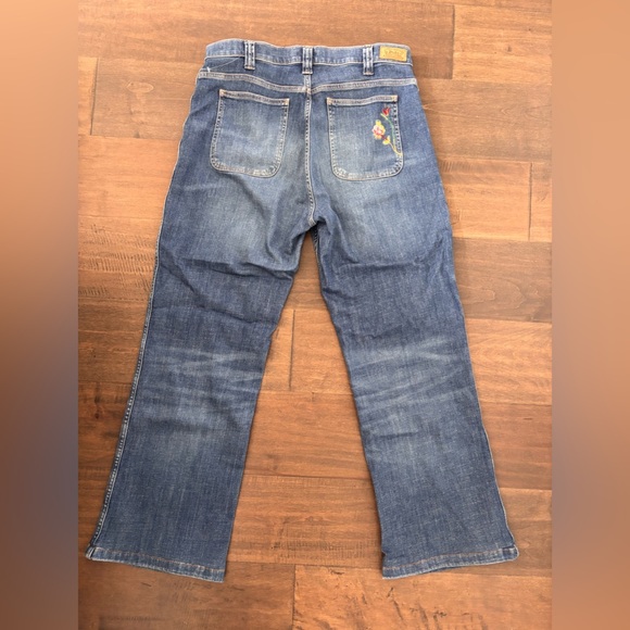 Ralph Lauren Blue Jeans with Floral Embroidery - Picture 11 of 11